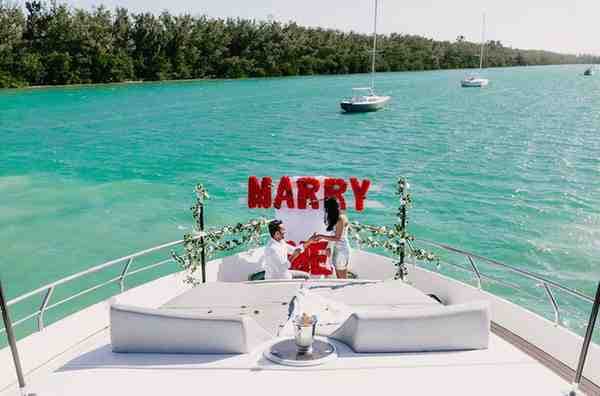 Marriage Proposal on a Yacht in Istanbul